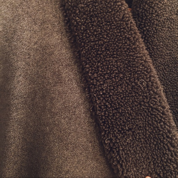 Black shearling vest - Velvet by Graham & Spencer - Picture 4 of 4